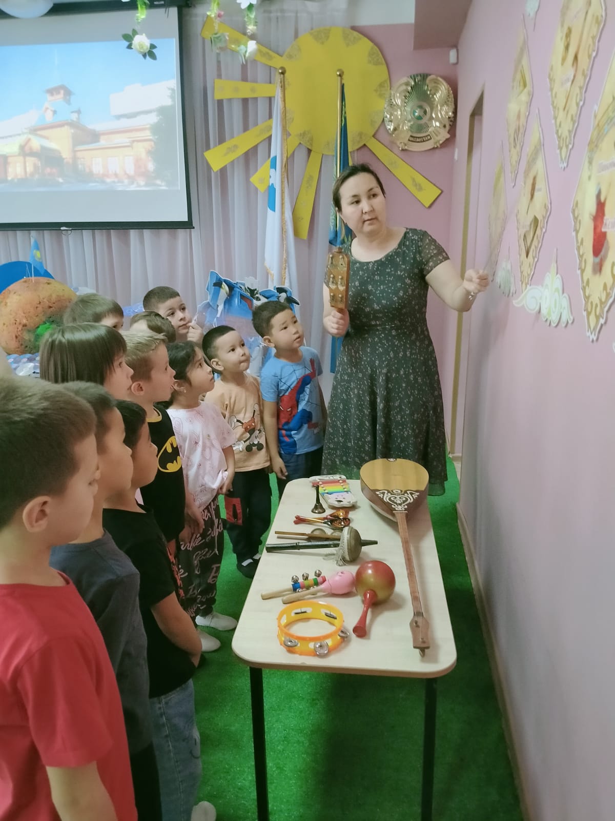 Тематикалық оқу іс әрекеті  "Алматы біздің қала". Тематический урок " Алматы -наш город"